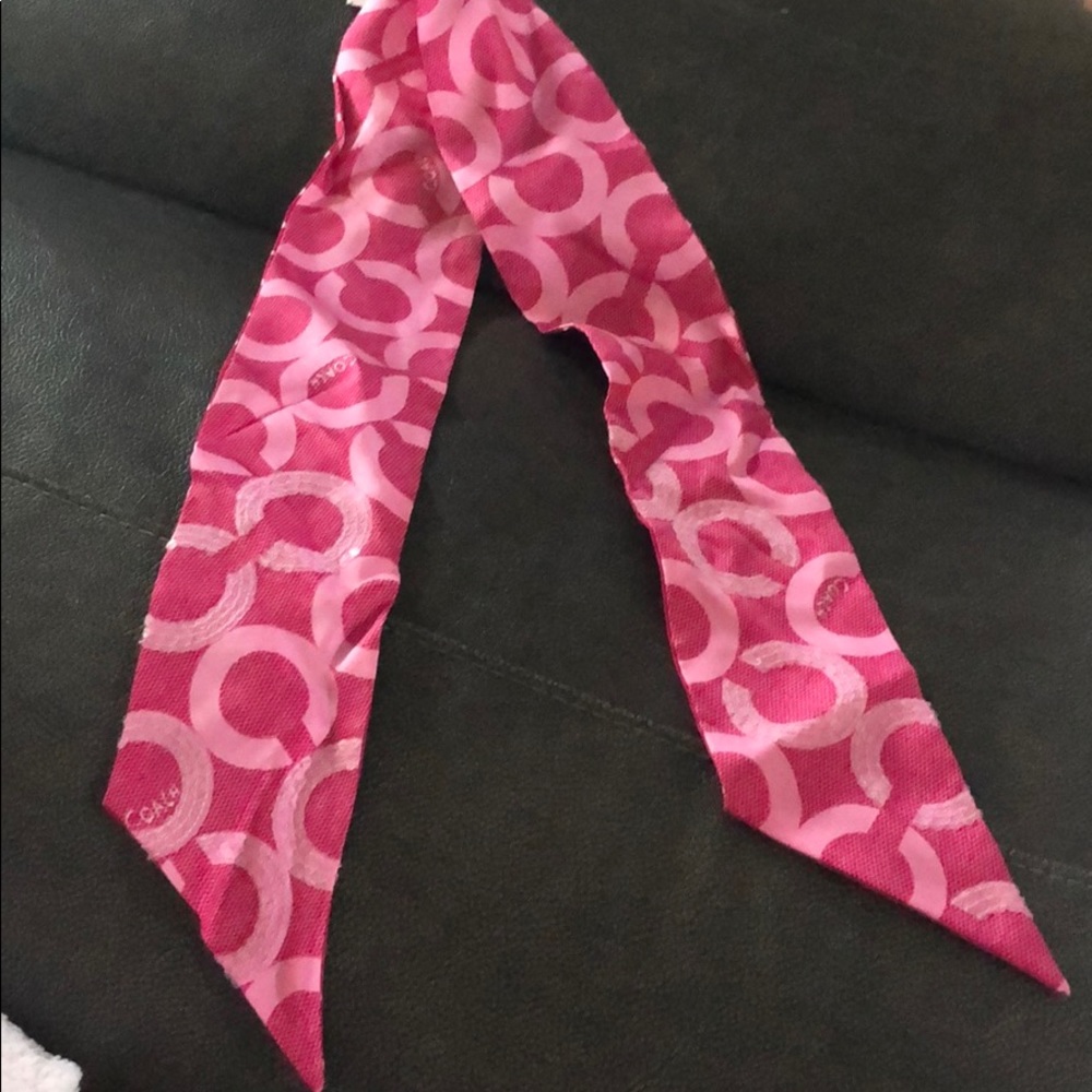 Coach signature silk skinny scarf
